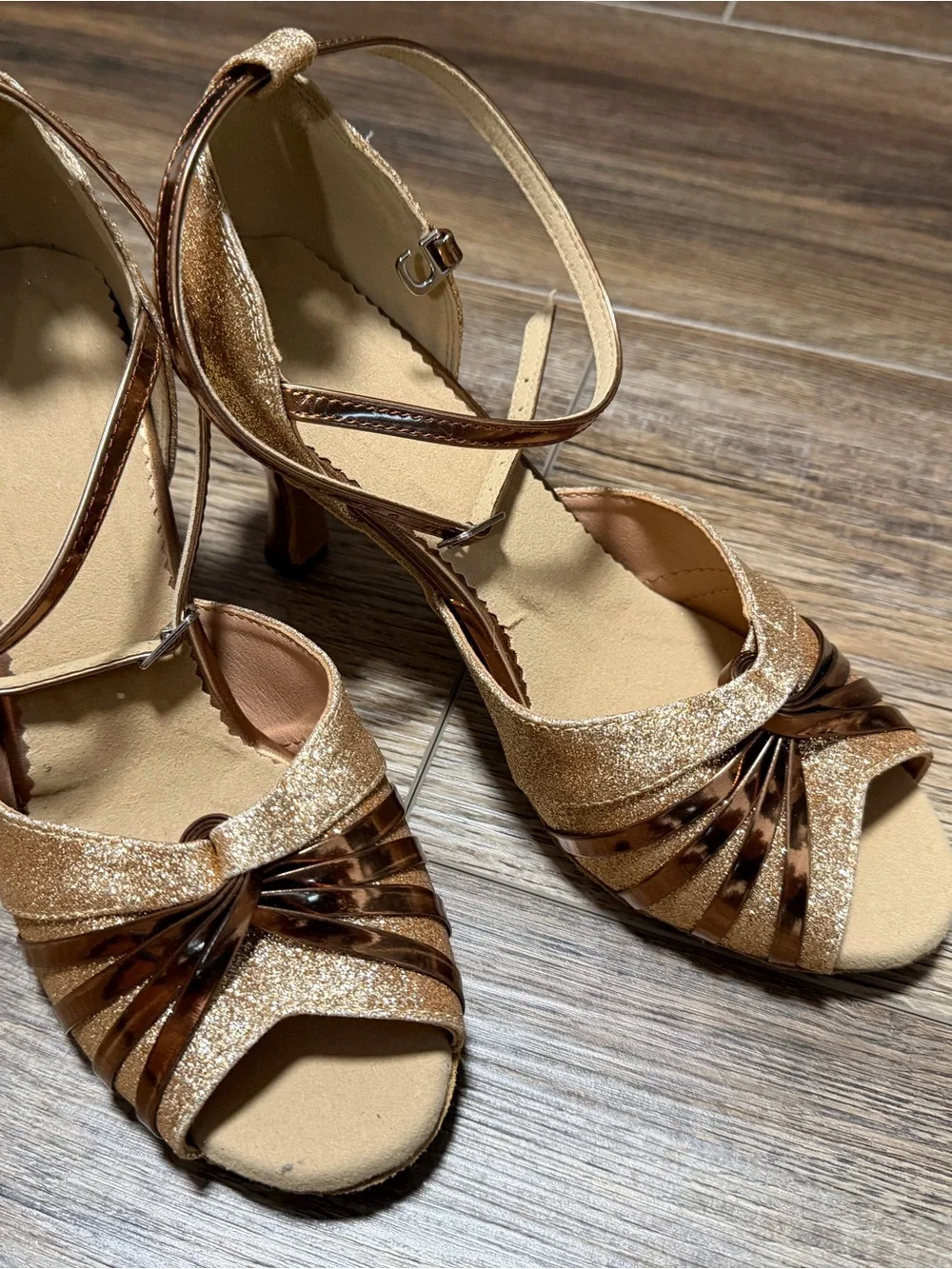 Women’s Glitter Ankle-Strap Heels in Gold